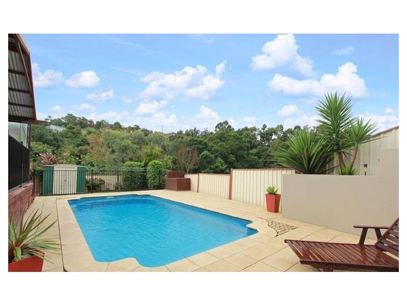 5 Riveroak Road, Farmborough Heights NSW 2526