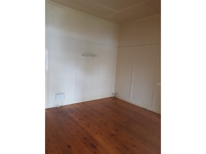 4 OSBORNE STREET, Wollongong NSW 2500