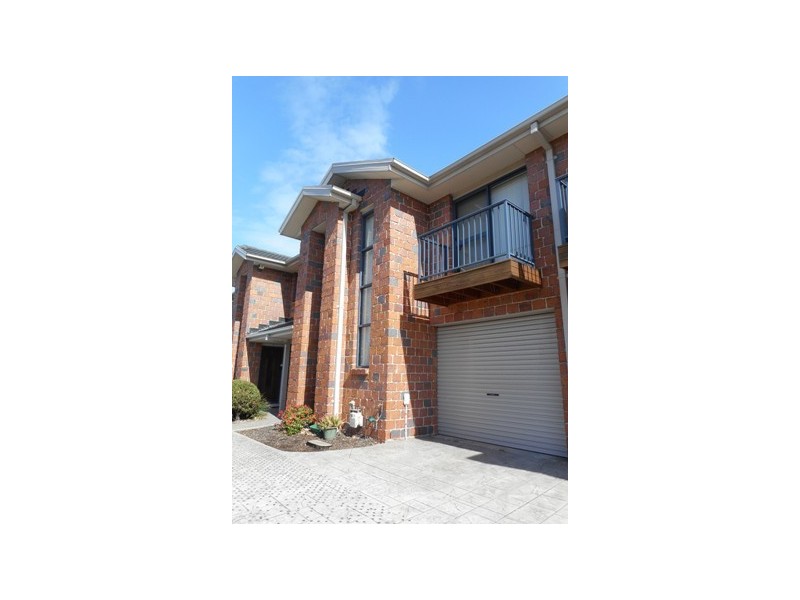 6/17-19 ROBERTSON ST, Coniston NSW 2500