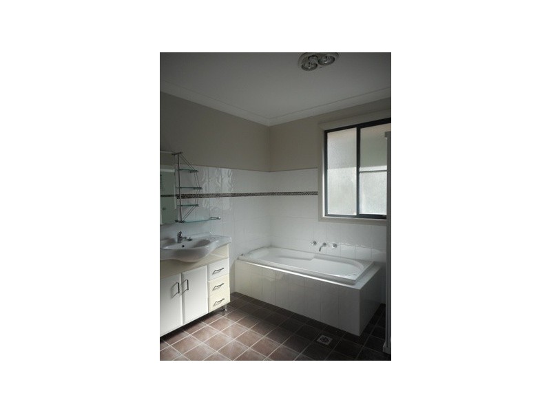 6/17-19 ROBERTSON ST, Coniston NSW 2500