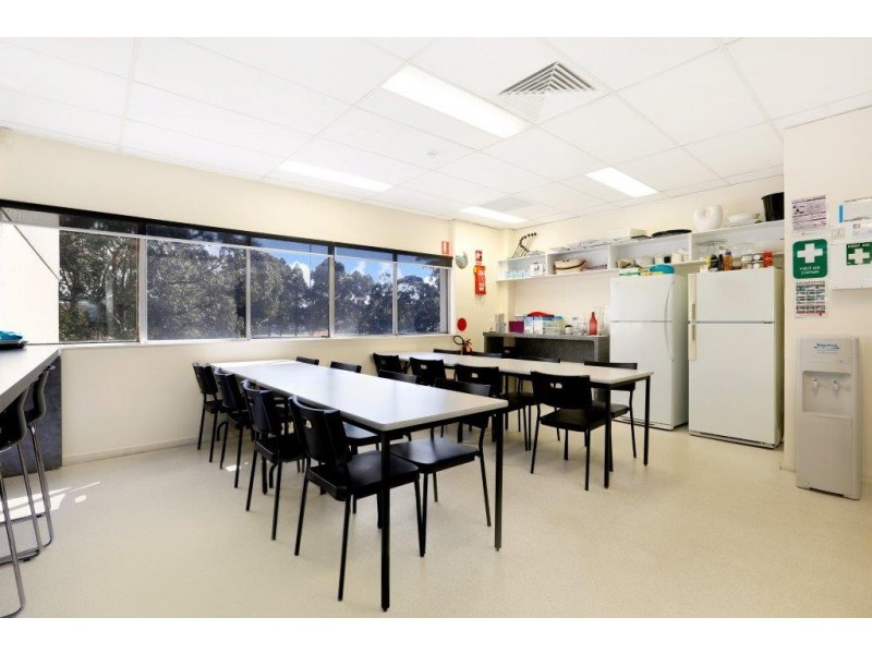 98 Railway Street, Corrimal NSW 2518