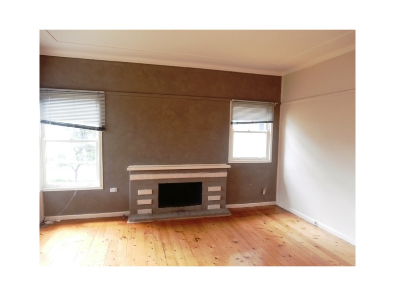 27 O’Brien Street, Bulli NSW 2516