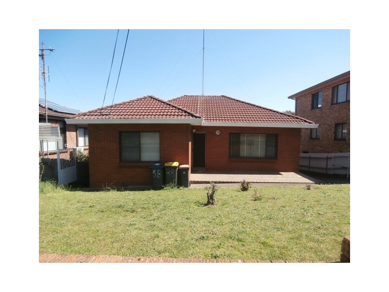 38 Jane, Warrawong NSW 2502
