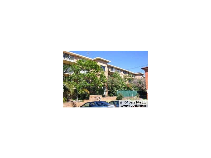 2/8 FIRST STREET, Wollongong NSW 2500