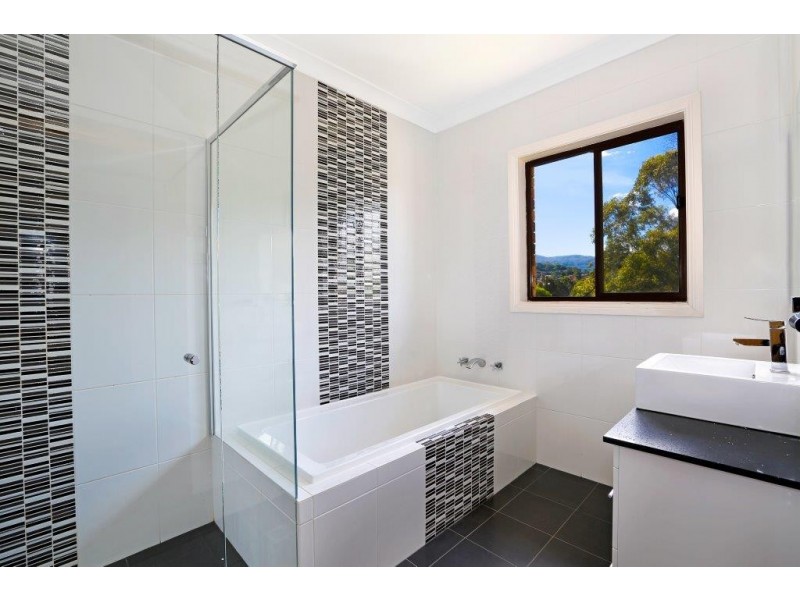 4 STAFF ROAD, Cordeaux Heights NSW 2526