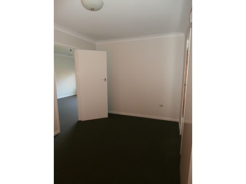 5/10 PINE CRESCENT, Coniston NSW 2500