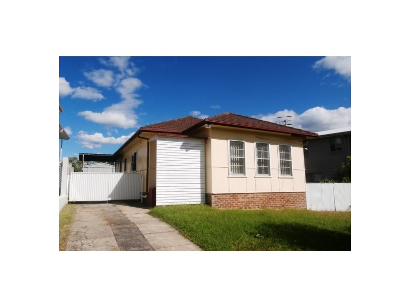 13 O’Brien Street, Bulli NSW 2516