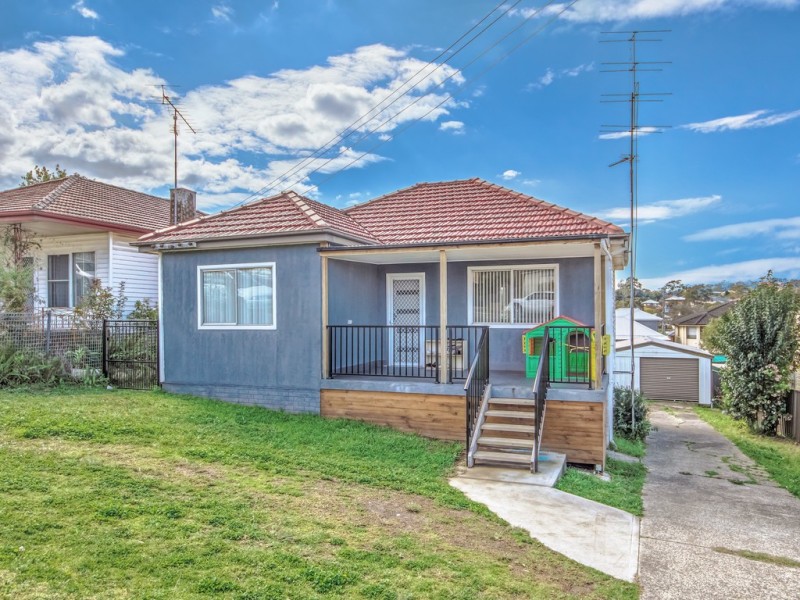 12 Bellevue Road, Figtree NSW 2525