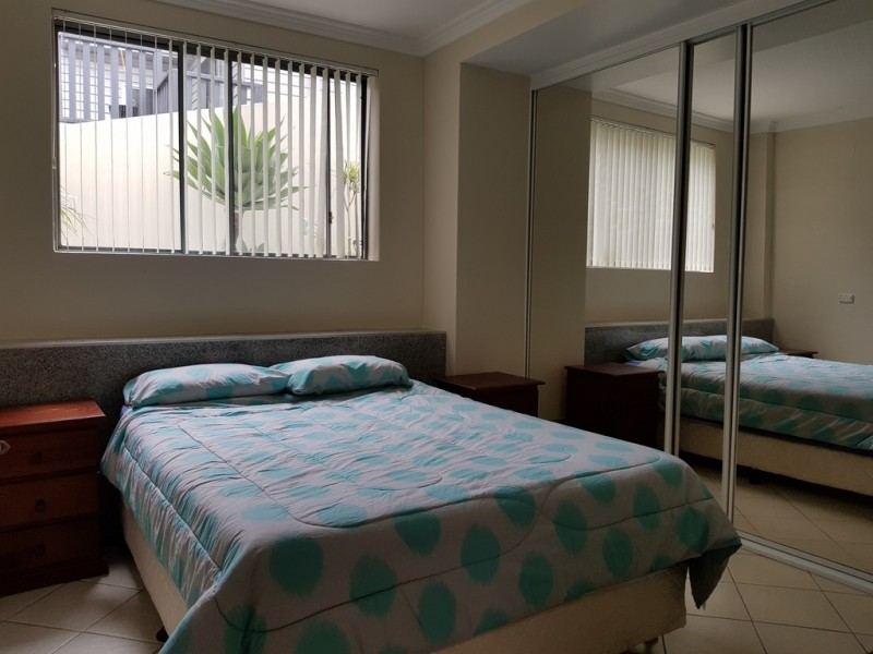 1/30 COCHRANE STREET, West Wollongong NSW 2500