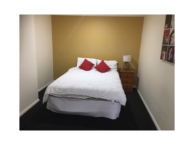 2/290 CROWN STREET, Wollongong NSW 2500