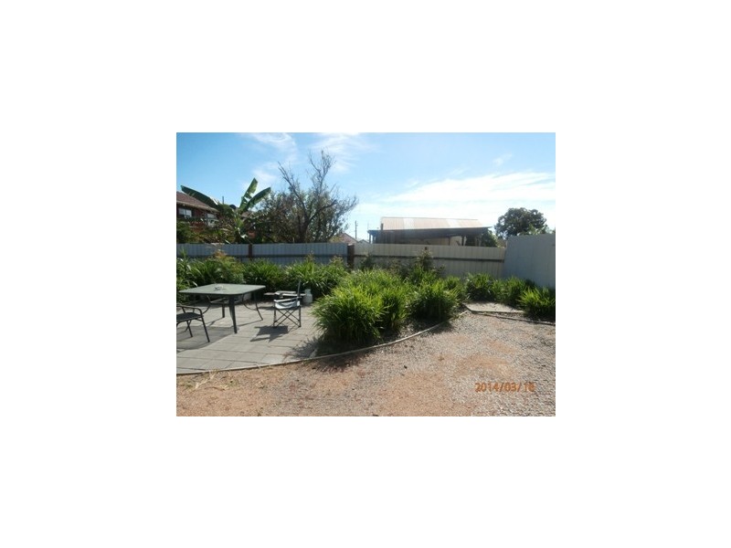 1/18 BRIDGE STREET, Coniston NSW 2500