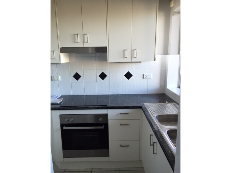 8/2 WILSON STREET, Wollongong NSW 2500