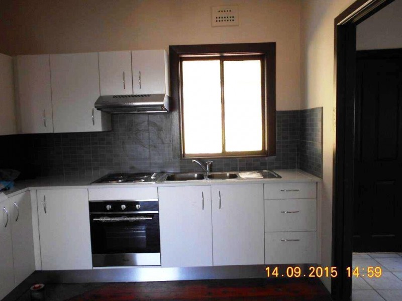 31 FITZGERALD ST, Cringila NSW 2502