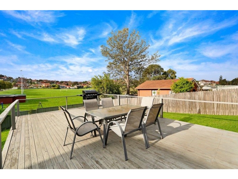 Lake Heights NSW 2502