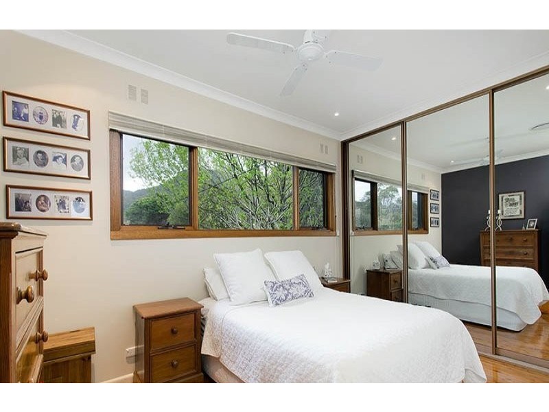 3 YURUGA AVE, West Wollongong NSW 2500