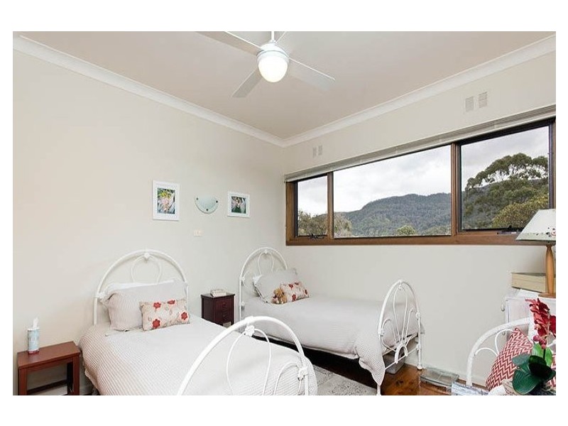 3 YURUGA AVE, West Wollongong NSW 2500