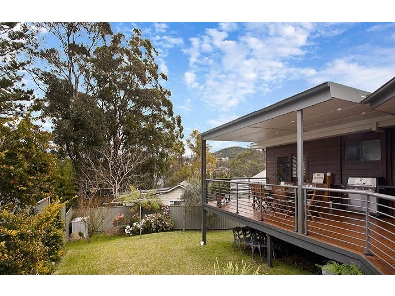 3 YURUGA AVE, West Wollongong NSW 2500