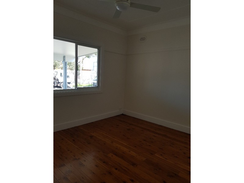 2 Ruddock Street, Corrimal NSW 2518