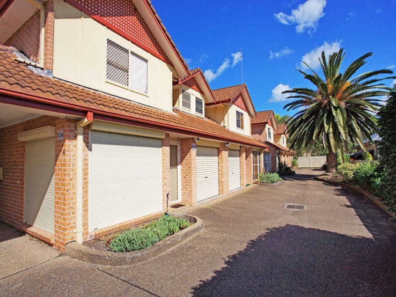 3/50 ROSEMONT STREET, Wollongong NSW 2500