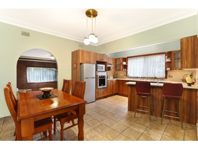 133 Flagstaff Road, Warrawong NSW 2502