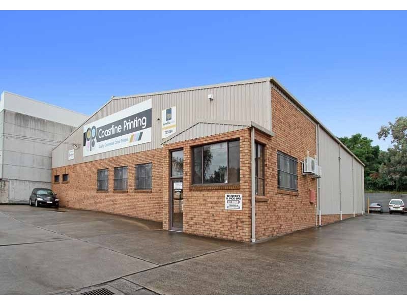 6 Lady Penrhyn Drive, Unanderra NSW 2526