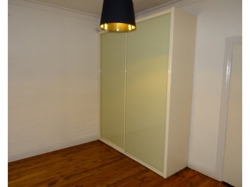 17 Gladstone Avenue, Wollongong NSW 2500