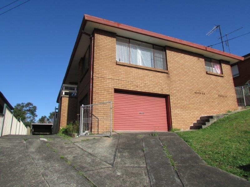 2/19 Katrina Street, Lake Heights NSW 2502