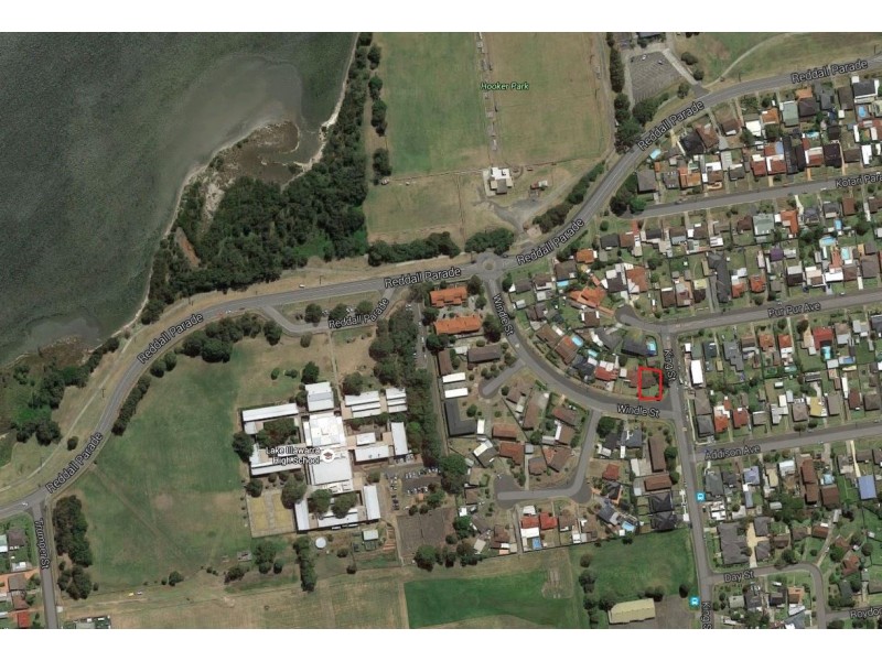 2 Windle Street, Lake Illawarra NSW 2528