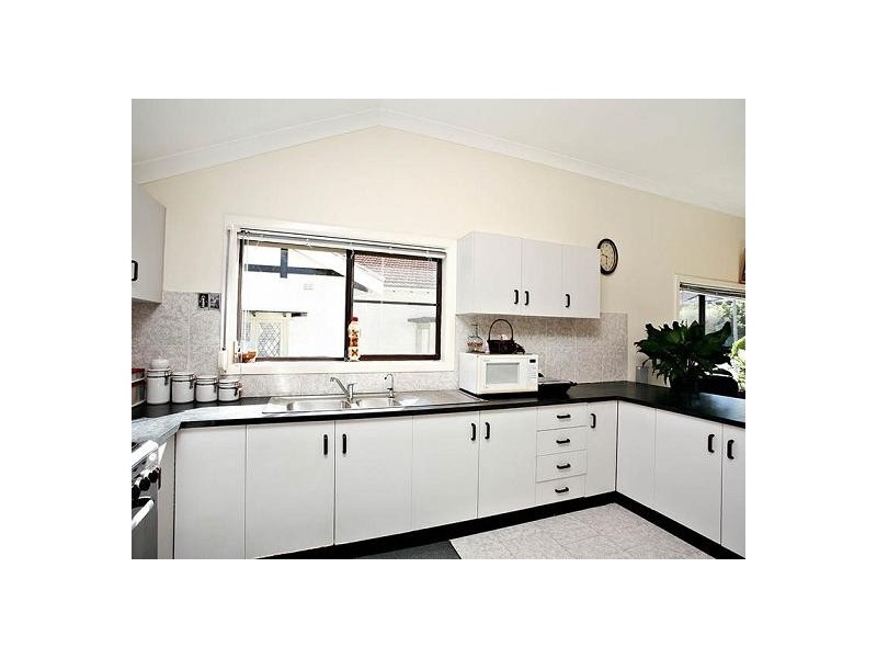 15 Talbot Road, Guildford NSW 2161