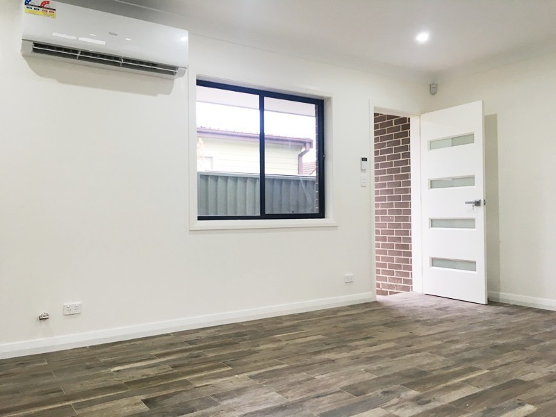 5a Byron Rd, Guildford NSW 2161