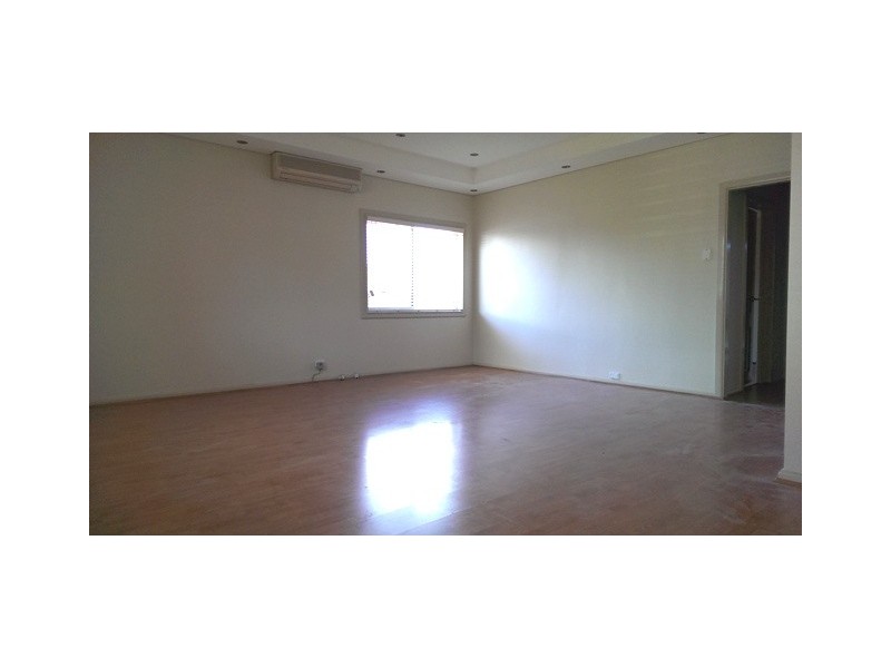 2 Frank St, Guildford NSW 2161