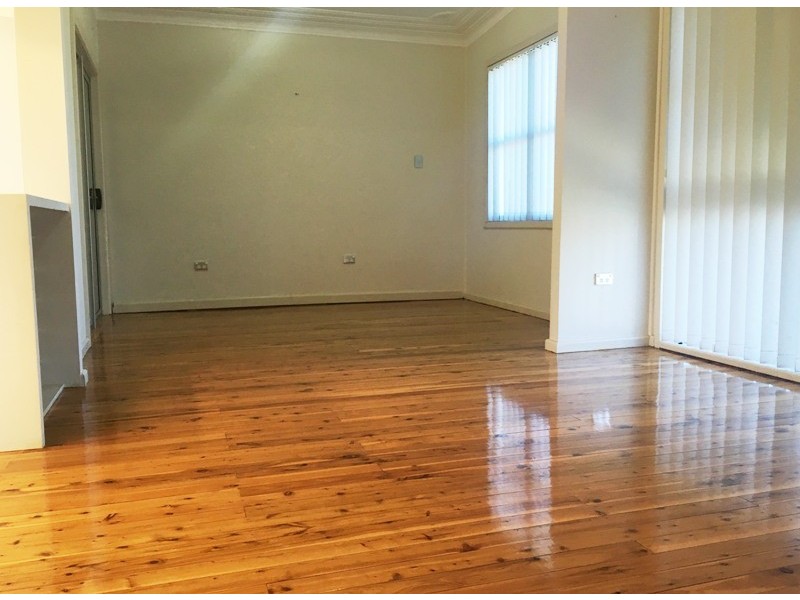 12 Crawford Street, Old Guildford NSW 2161