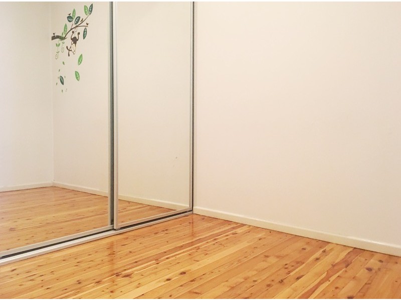 12 Crawford Street, Old Guildford NSW 2161