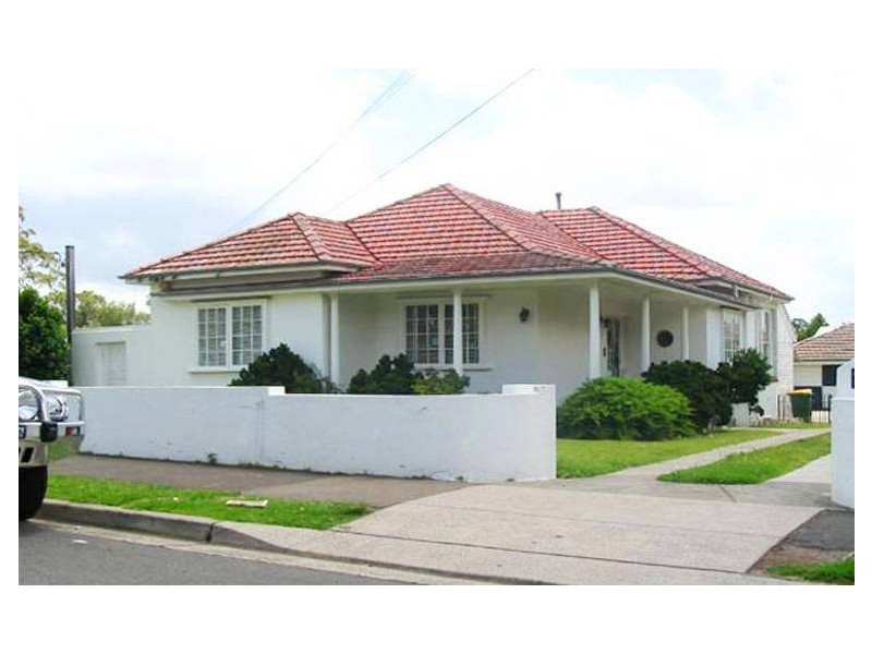 11 Station St, Guildford NSW 2161