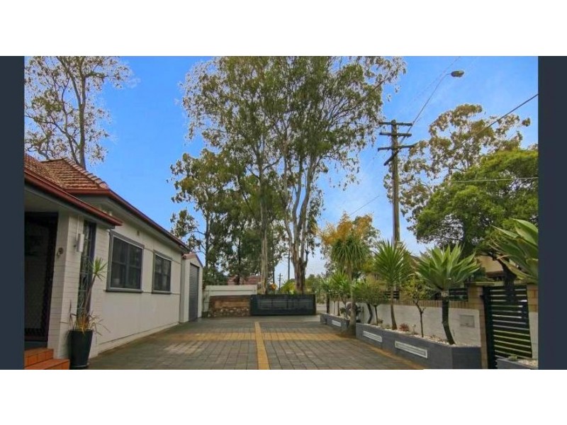 106 Weston St, Panania NSW 2213