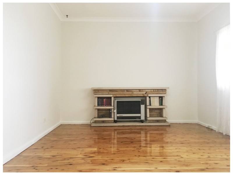 26 Paul Crescent, South Wentworthville NSW 2145