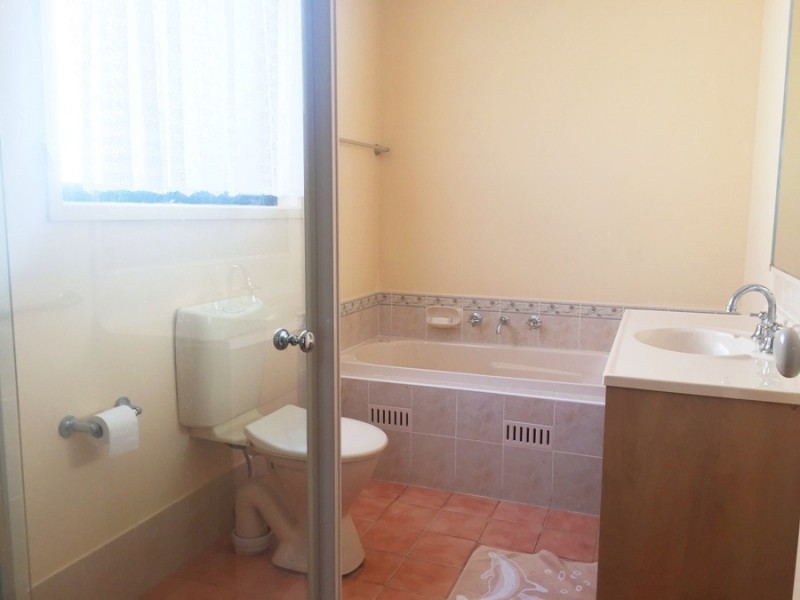 6 Mala St, Smithfield NSW 2164