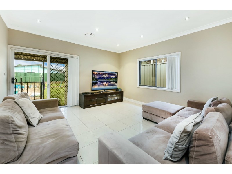 33 Garnet Street, Merrylands NSW 2160