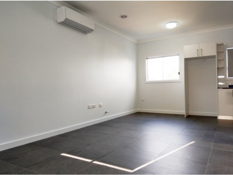 9a The Esplanade, Guildford NSW 2161