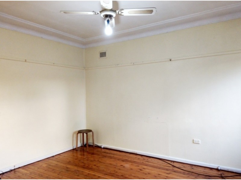 30 taralga St, Old Guildford NSW 2161