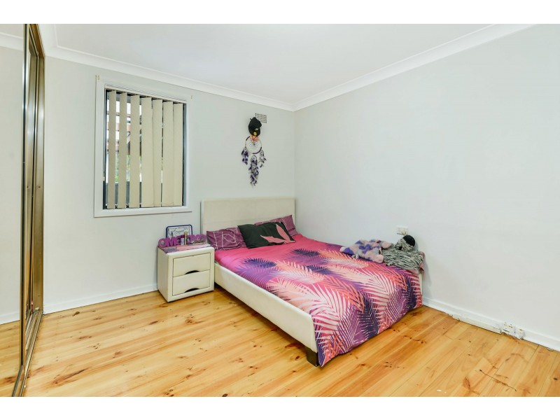 12 Copeland Road, Lethbridge Park NSW 2770