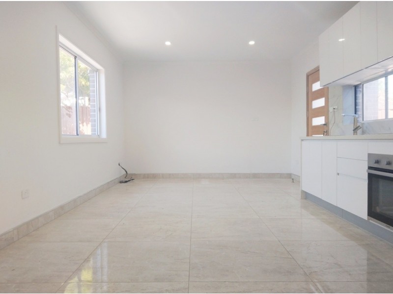 17a Railway St, Guildford NSW 2161