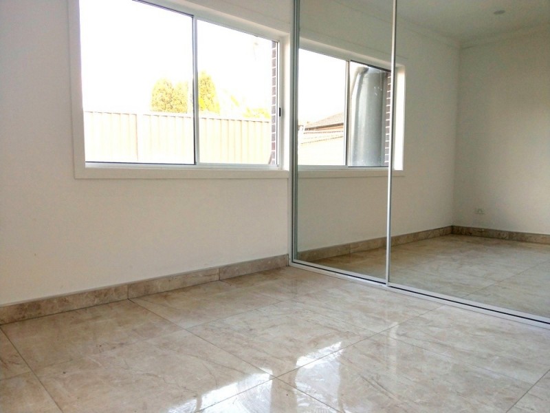 17a Railway St, Guildford NSW 2161