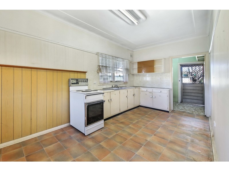 30 Randolph Street, South Granville NSW 2142