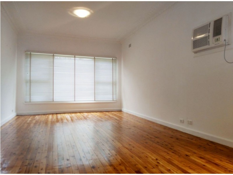 4 Wisdom St, Guildford NSW 2161