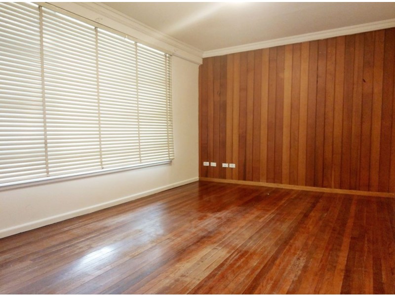 4 Wisdom St, Guildford NSW 2161