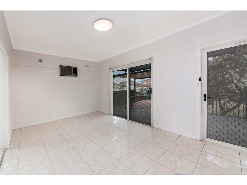 17 Donnelly Street, Guildford NSW 2161