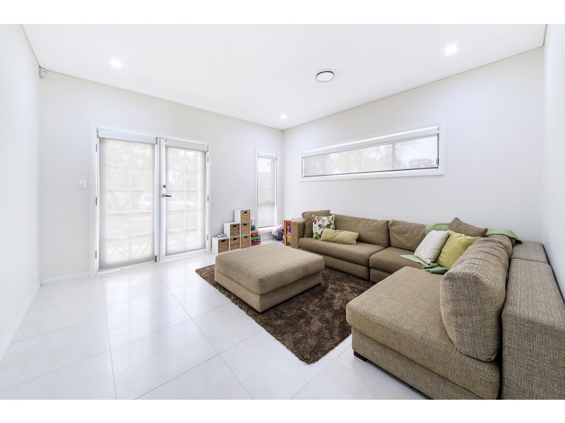 15 Essex Street, Guildford NSW 2161