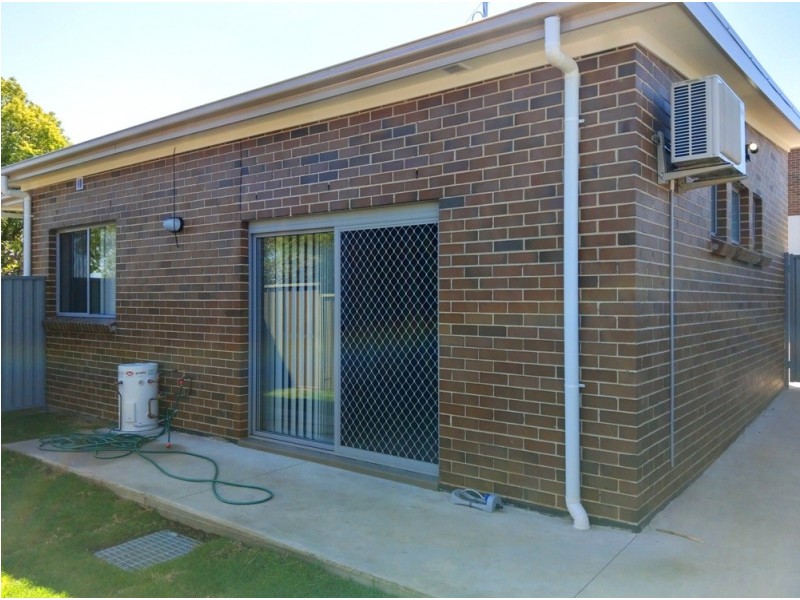 27C Chamberlain Rd, Guildford NSW 2161