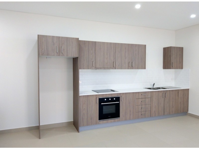 27C Chamberlain Rd, Guildford NSW 2161